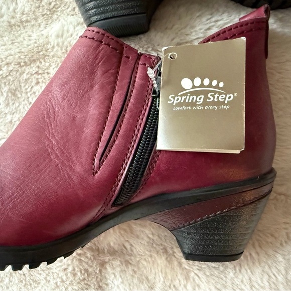 NWT Spring Step Leather Ankle Boots Burgundy Size EU 37 US 6.5 - Picture 2 of 8